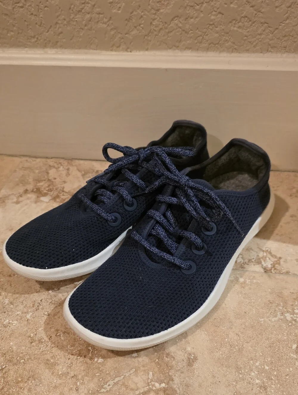 Women's Navy Blue AllBirds Tree Runner Size 9 Good Used Condition